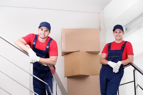 Flexible secure storage spaces in Churchend for short-term and long-term use